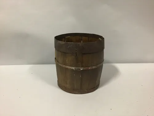 wooden bucket