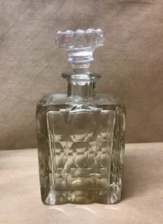 decanter crystal geo patterned
