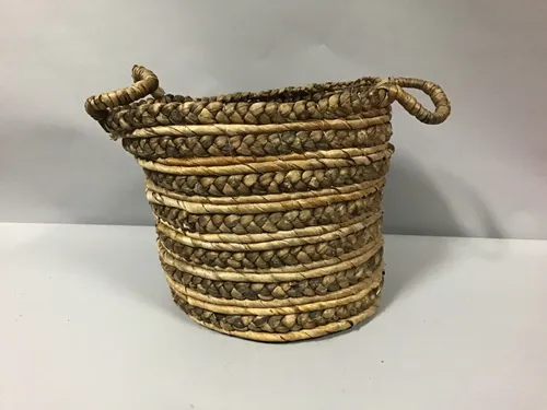 seagrass basket with handles 