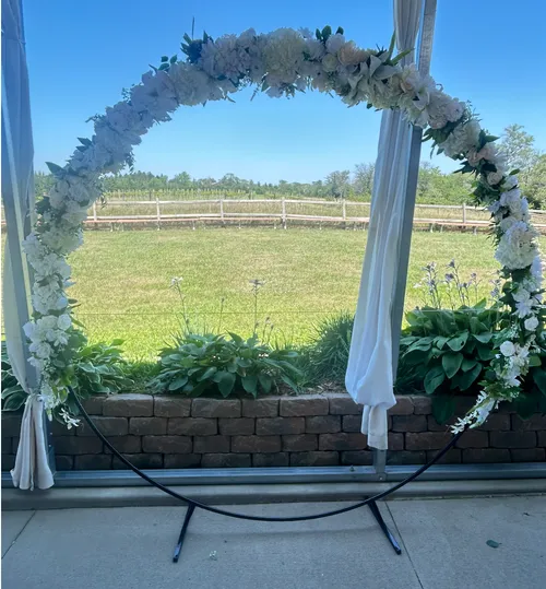 Black Hoop Arch