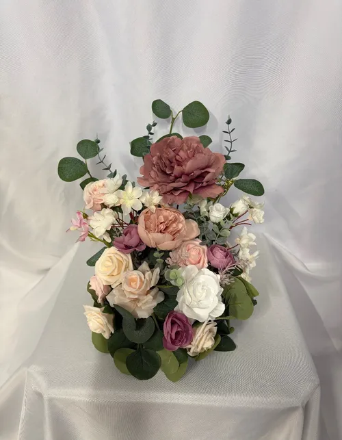 Mauve Aisle Floral Arrangement 