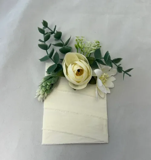 White Rose 2 Boutonnière NR