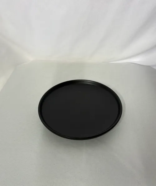 7.5 in Black Modern Plate 1