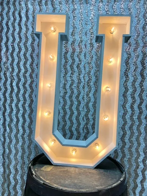 36in Light Up Marquee Letter U