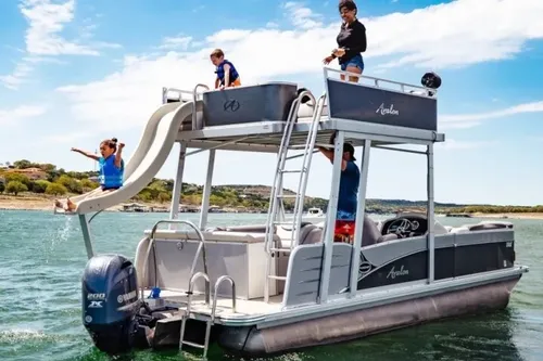 25' Pontoon Boat with Slide