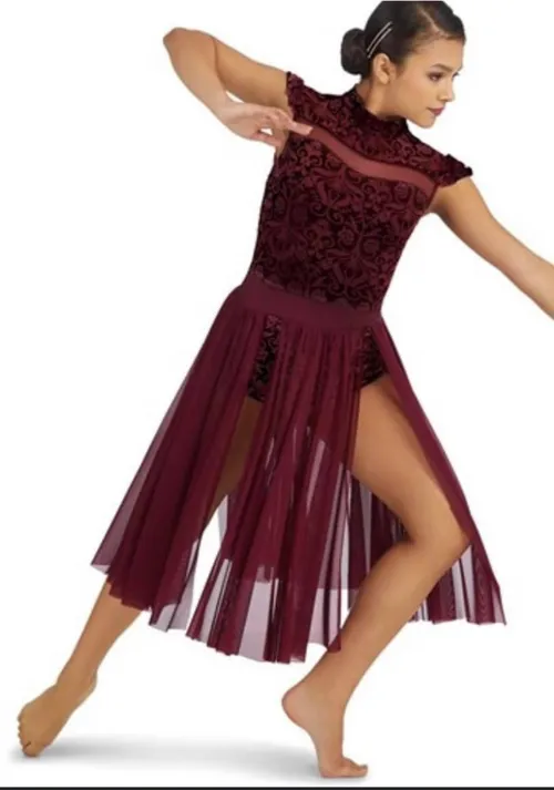 DC27 - BURGUNGY LYRICAL