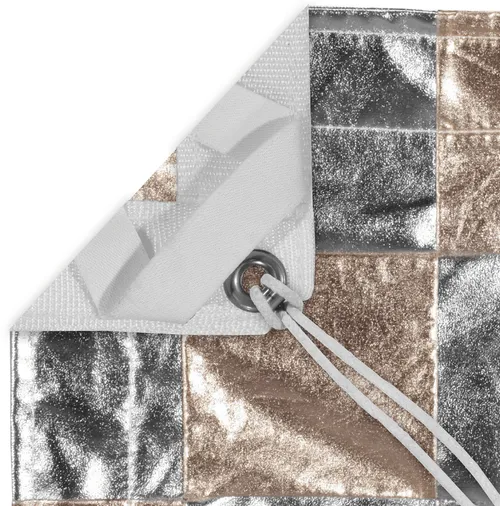 8x8' Checkered Silver/Gold Cloth