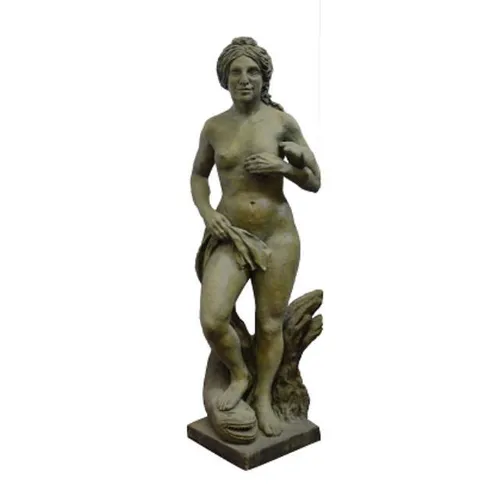 Caroline Statue
