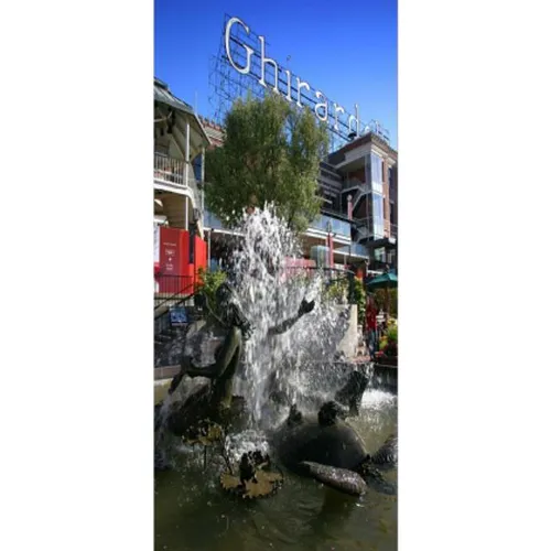 Ghirardelli Kiosk