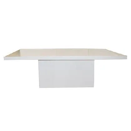 Bella Table