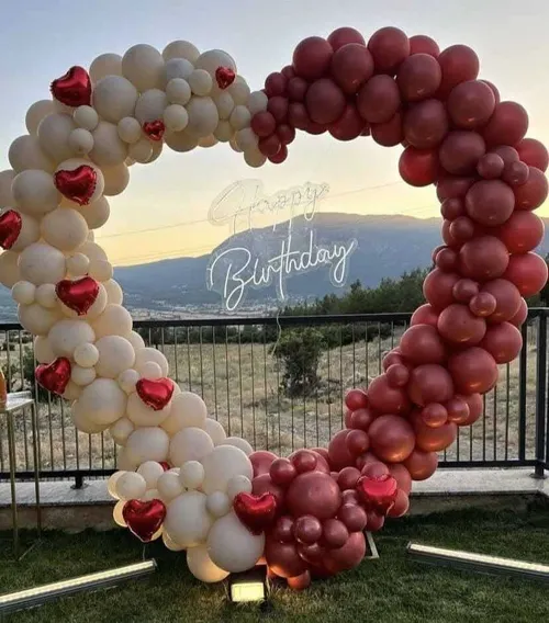 Love Sign Balloon Garland