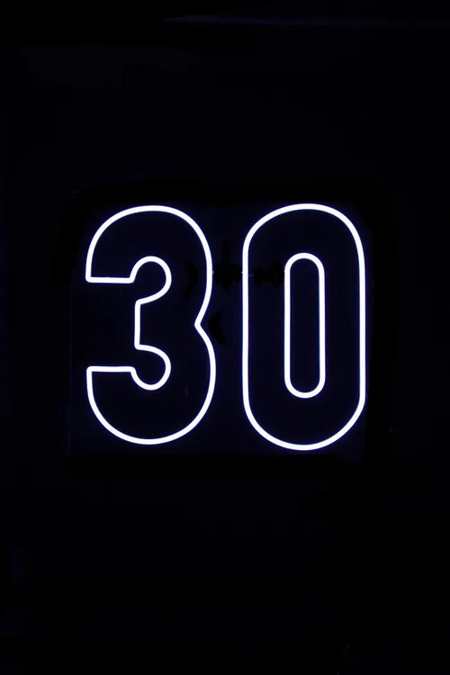 30 Neon light