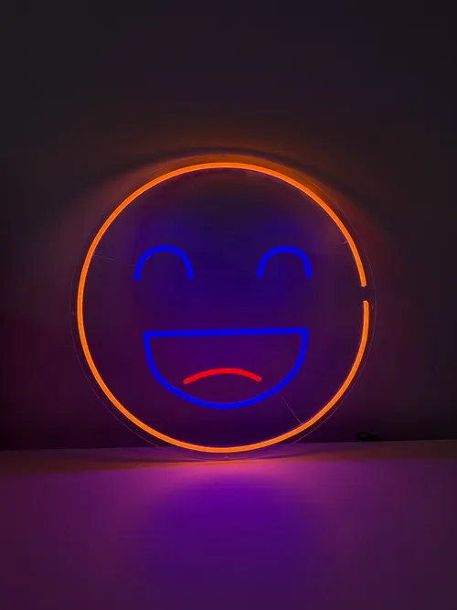 LED Neon Smiley