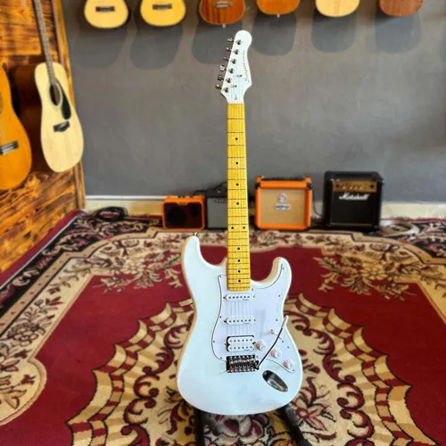 Scorpion Stratocaster SS120 