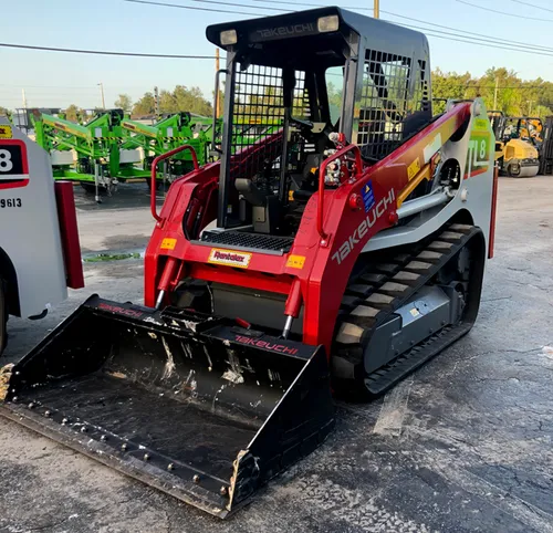 SKID STEER - Takeuchi TL8R ~ 75 hp