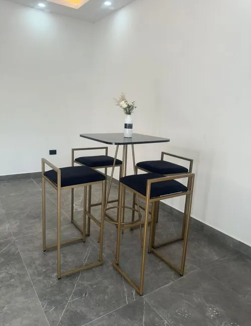 Juego periquera dorado con negro 