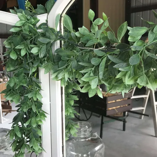 Garland Beautiful Foliage 