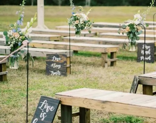 Set of 10 Hanging Mason Jars and Lawn Hooks