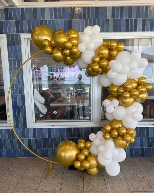 3M Balloon Garland & Gold Hoop Backdrop