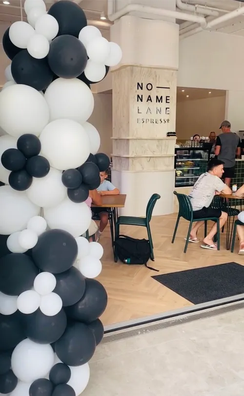 2M Balloon Towers (Set of 2)