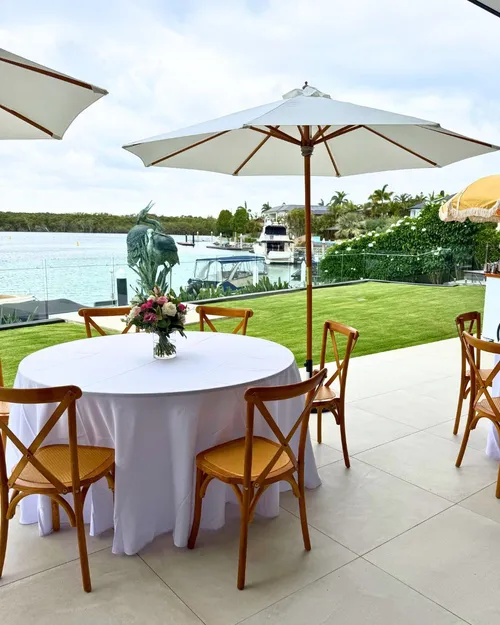 3M White Market Umbrella