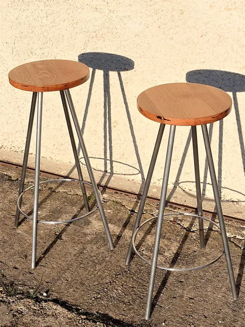 Bar stool 