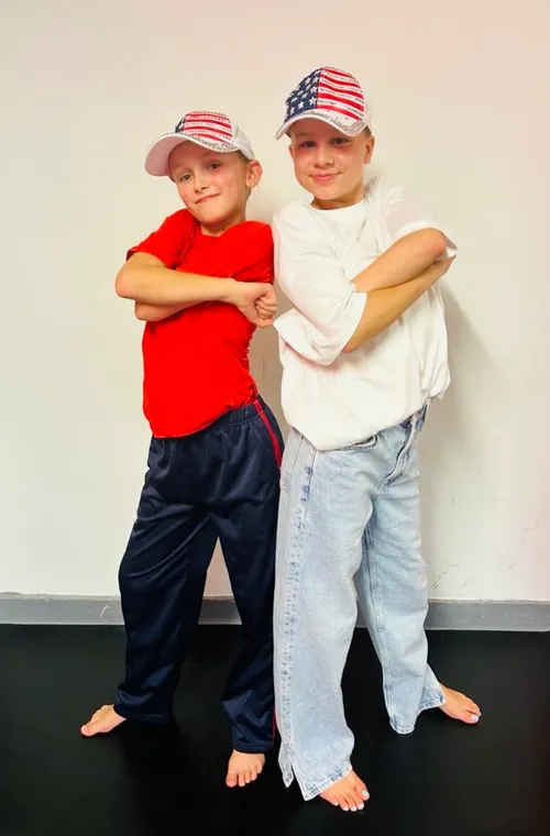 BL094 -WHITE OVERSIZED TEE