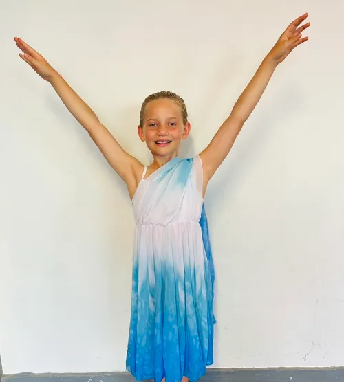 BL172 - WHITE/ BLUE OMBRE DRESS