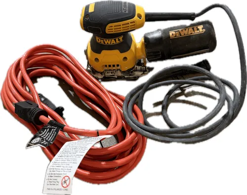 Dewalt Palm/Finishing Sander + Extension Cord