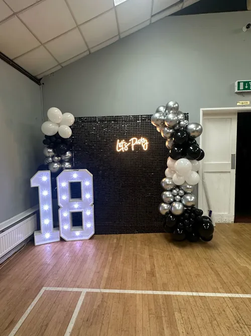 Shimmer Wall - Black