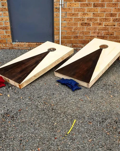 Cornhole (Beanbag Toss)
