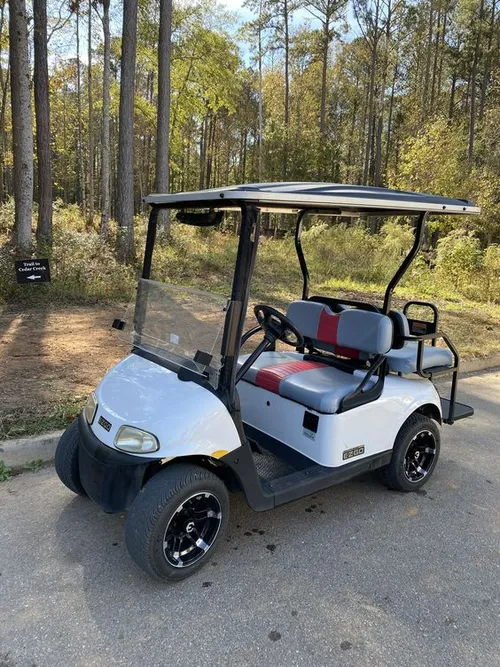 4-Passenger Golf Cart