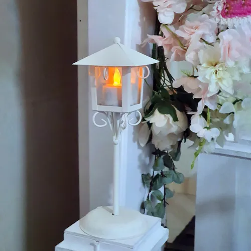 Street Lamp style Vintage Metal Lantern Candle Holder White