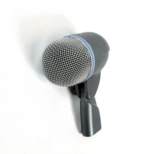 Shure Beta 52A Supercardioid Dynamic Kick Drum Microphone