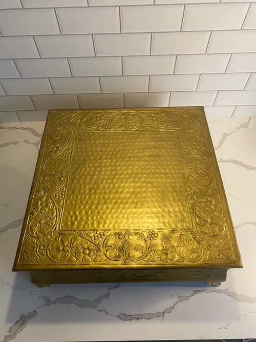 XL Gold Square Cake Stand
