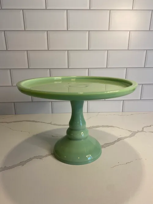 Medium Jade Cake Pedestal