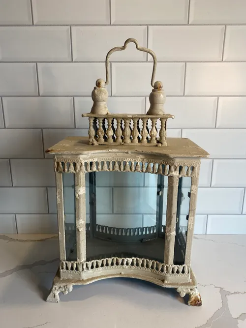 Cream Curved Lantern