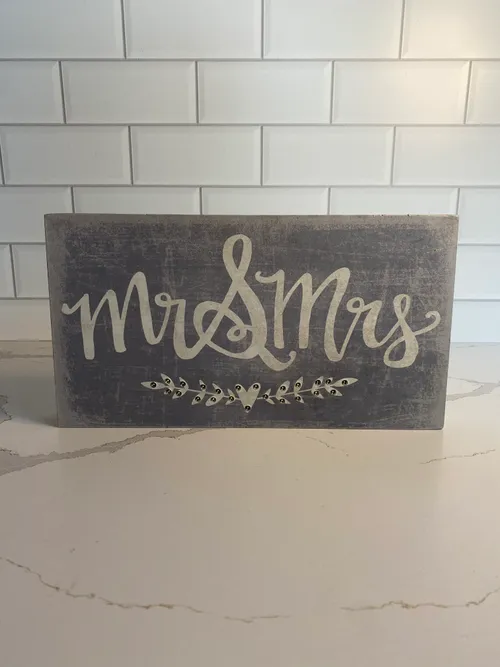 Grey Lighted Sign 