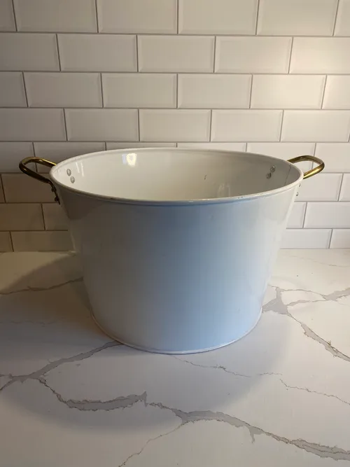 Large White Round Drink Tub