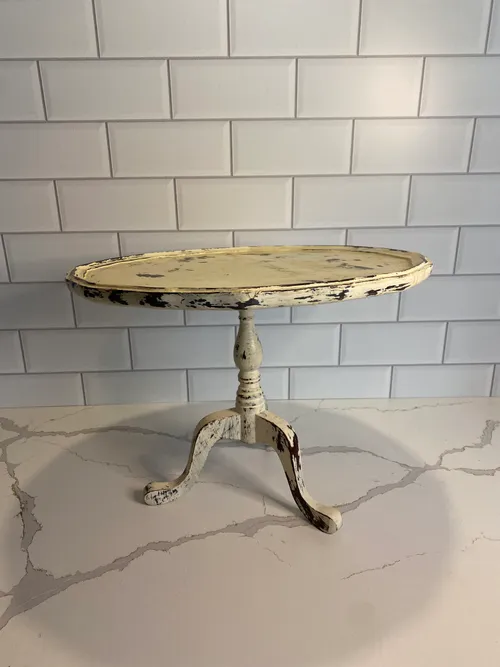 White Shabby Display Pedestal