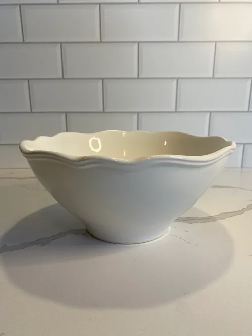 Medium Scalloped Bowl