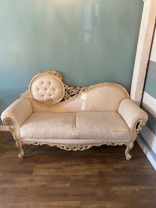 Cream Vintage Settee