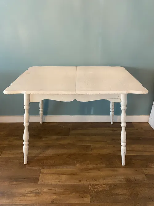 White Shabby Table