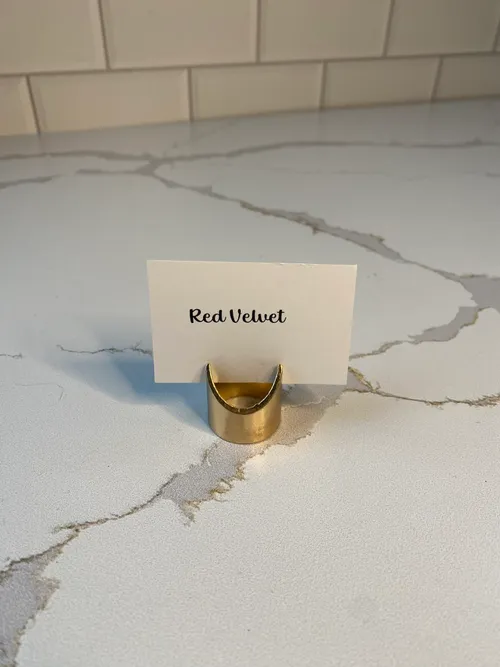 Gold Round Metal Place Card Holder