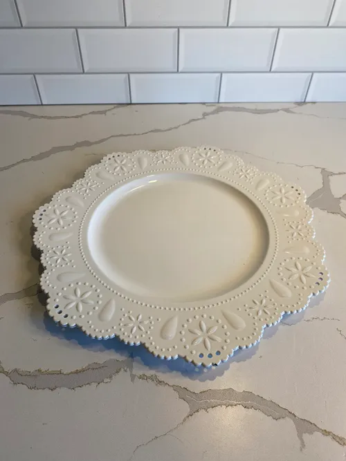 White Eyelet Charger