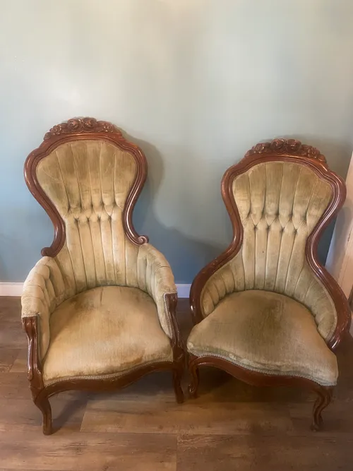 Set of 2 Green Victorian Chairs