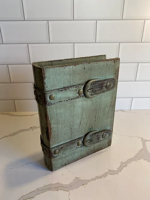 Green Wood Book Box