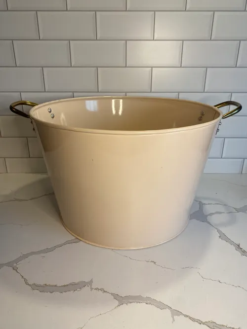 Large Peachy Round Drink Tub