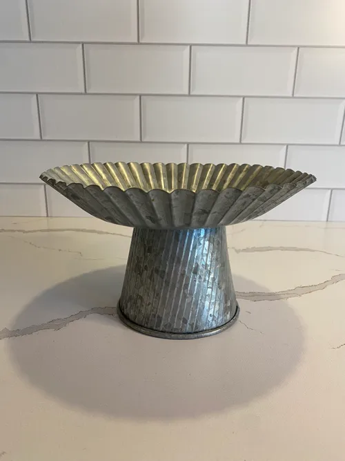 Small Galvanized Pie Stand