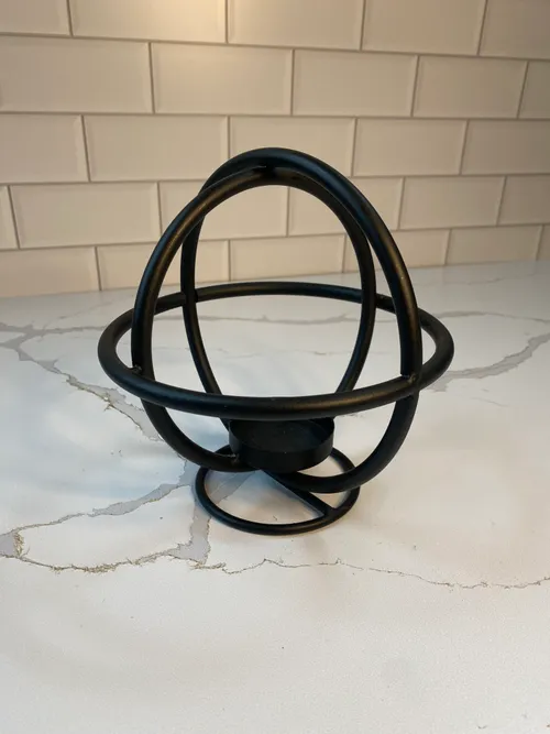 Black Round Metal Tealight Holder